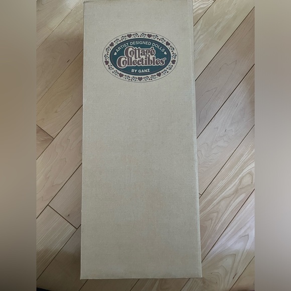 ORIGINAL IN BOX Cottage Collectibles Porcelain Artist Doll El'ennah - 0506/3000 - Picture 6 of 6